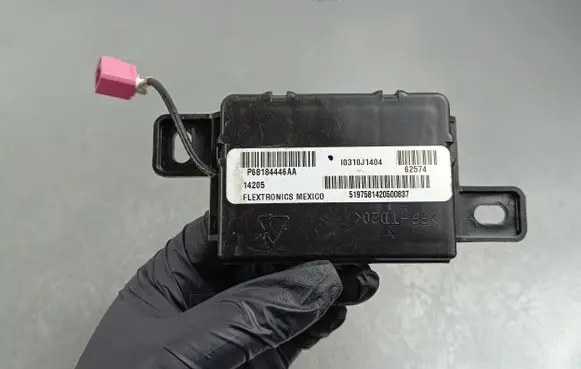 Jeep Cherokee Other control units/modules P68184446AA