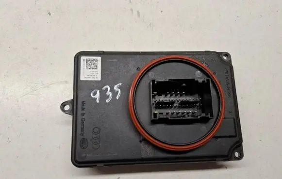 Audi Q7 4M Headlight ballast module Xenon 4K0941592B 4K0941592BG