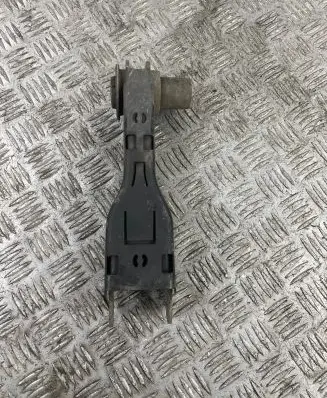 Rear control arm