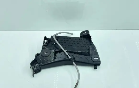 BMW 2 F45 Other engine bay part 9332509 F26079