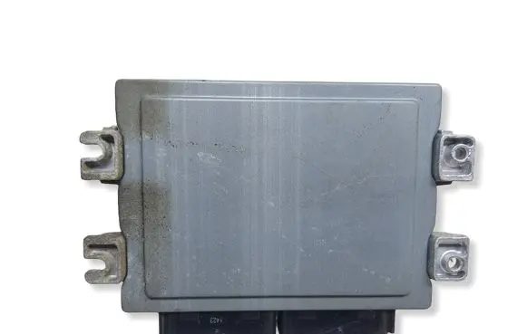 Renault Thalia I Engine control unit/module S110140002AKASACJ S110140002A 8200326391
