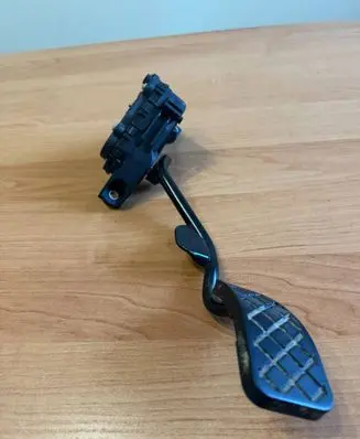 Seat Exeo (3R) Accelerator throttle pedal 8E2721523J