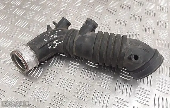 Audi A3 S3 8P Air intake hose/pipe 06a1333560