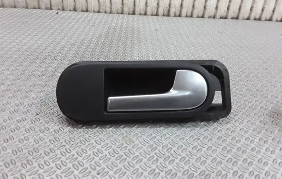 Volkswagen Golf Plus Rear door interior handle 5M0837198