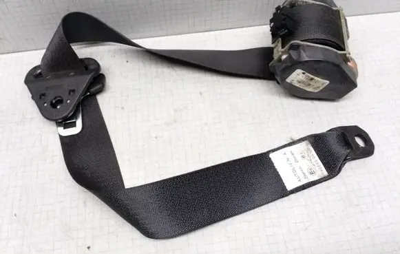 Chrysler Neon II Front seatbelt 601833100A