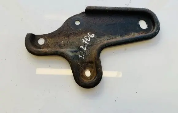Ford Courier Engine mounting bracket