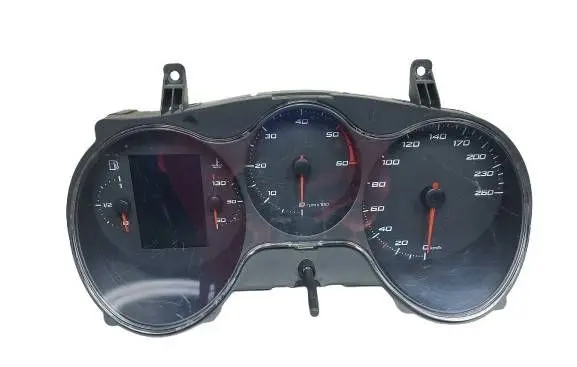 Speedometer (instrument cluster)