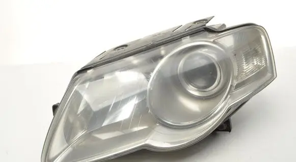 Volkswagen PASSAT B6 Headlight/headlamp 3C0941005