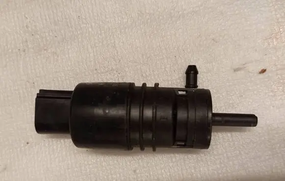 BMW X6 E71 Windscreen/windshield washer pump 6934160 3095102