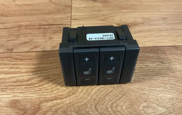 Ford Mondeo Mk III Seat heating switch 3S7T19K314AB 041005