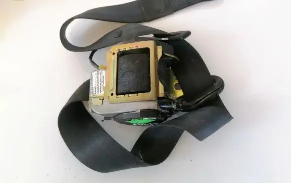 Audi A3 S3 8L Front seatbelt