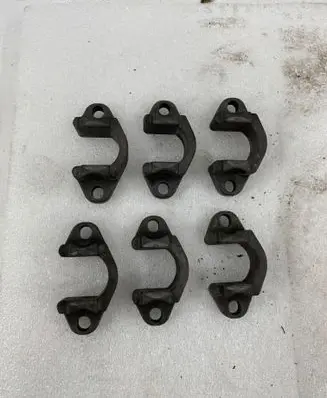 BMW 5 E39 Fuel Injector clamp holder 