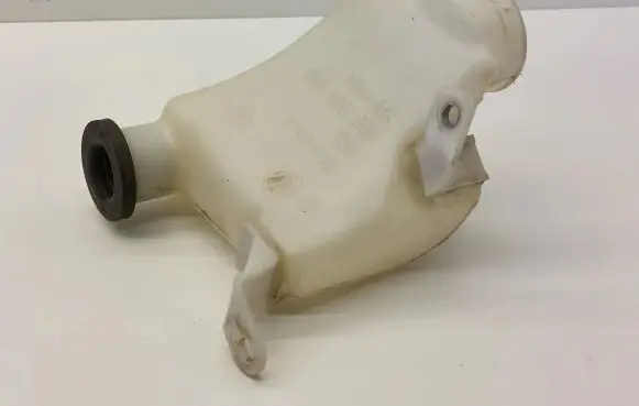 Volkswagen PASSAT B8 Windshield washer fluid reservoir/tank 3G0955463