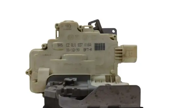 Porsche Cayenne (92A) Front door lock 8J1837016A