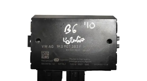 Volkswagen PASSAT B6 Tow bar trailer control unit/module 1K0907383F 5DS01015440