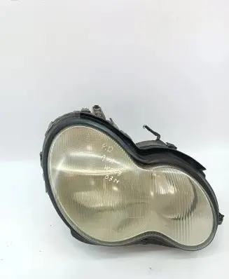 Mercedes-Benz C W203 Headlight/headlamp 1307329072 A2038201261