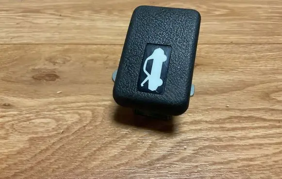 Honda Civic Engine bonnet (hood) release handle