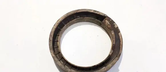 Volvo V70 Front coil spring rubber mount 9157503