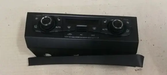 Audi A5 8T 8F Climate control unit 8T2820043AG