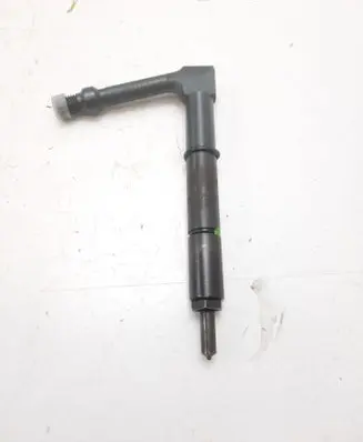 Nissan Navara D22 Fuel injector