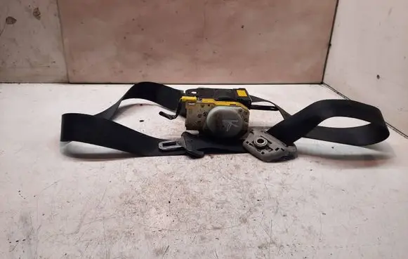 Toyota Yaris Front seatbelt 732200D052 180604
