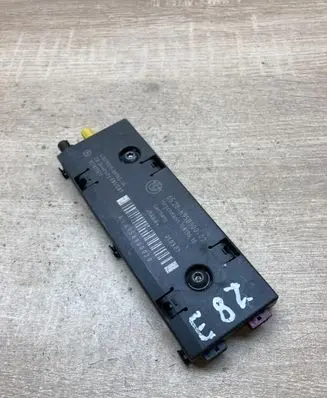 BMW 1 E81 E87 Aerial antenna amplifier 6958900