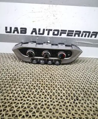 KIA Rio Climate control unit 972501W930