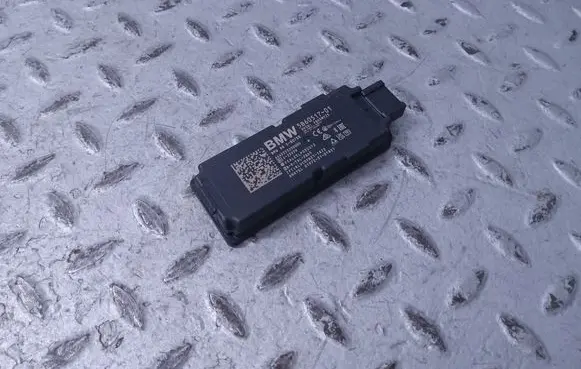 BMW X1 U11 Keyless system antenna 5B60517 61355B60517