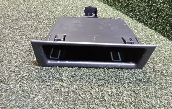 Renault Master III Glove box 684758811R 684758924R
