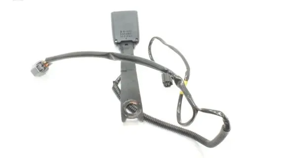 Toyota Avensis T270 Front seatbelt buckle E034501