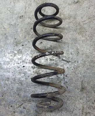 Volkswagen Golf IV Rear coil spring