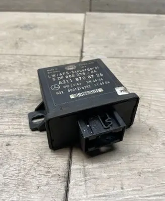 Mercedes-Benz CLS C219 Light module LCM A2118708726 5DF00827804 0001216282