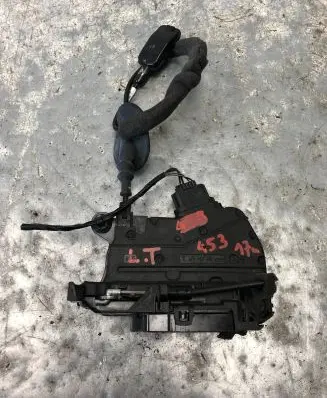 Smart ForFour II W453 Rear door lock A4537307600