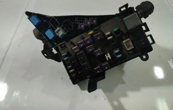 Subaru B9 Tribeca Fuse box set MB00200B