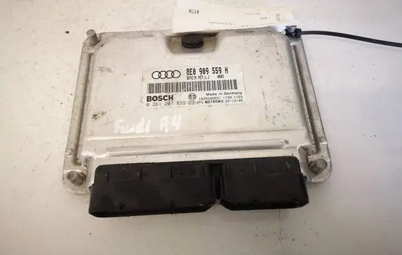 Audi A4 S4 B6 8E 8H Engine control unit/module 8E0909559H 0261207839