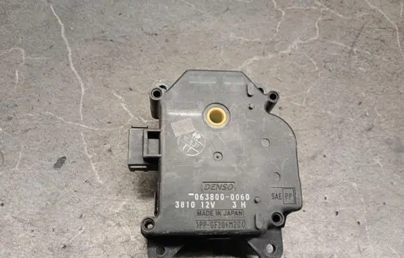 Lexus RX 450H A/C air flow flap actuator/motor 063800-0060