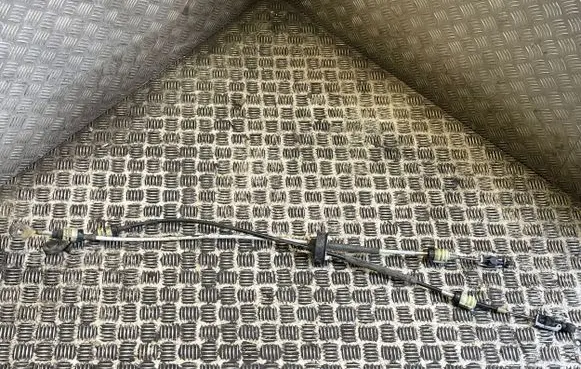 Opel Zafira A Gear shift cable linkage 