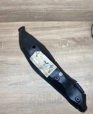 Mercedes-Benz E C207 W207 Fender end trim A2078890225