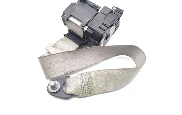 Mercedes-Benz CLS C219 Front seatbelt A2168600585