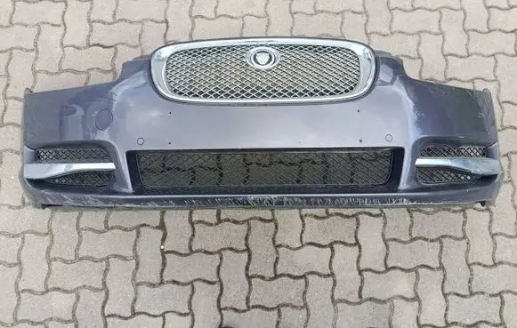 Jaguar XF X250 Front bumper 8X2317C831