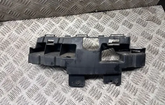 Ford Focus C-MAX Front bumper mounting bracket 3M5117E857 D2A3B