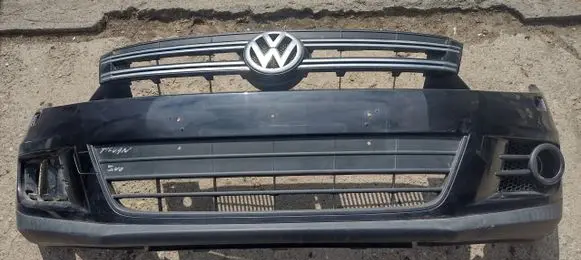 Volkswagen Tiguan Front bumper