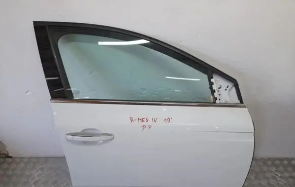 Renault Megane IV Front door
