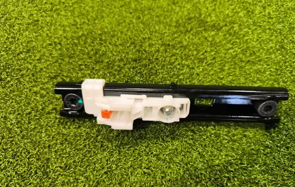 Renault Arkana Seat belt adjustment rail 878241445R ZZ9001
