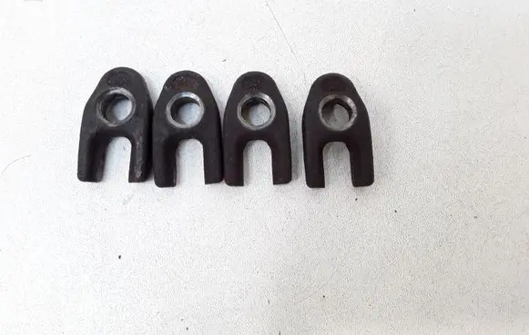 Nissan Almera N16 Fuel Injector clamp holder