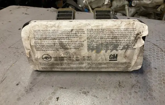 Opel Astra G Passenger airbag 90561101 1610662