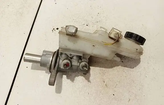 Toyota Auris 150 Master brake cylinder 0204255239
