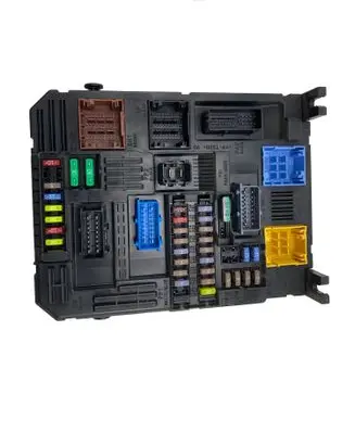 Peugeot 208 II Fuse box set 9830707680