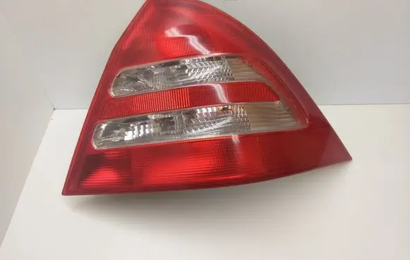 Mercedes-Benz C W203 Rear/tail lights 2038200264