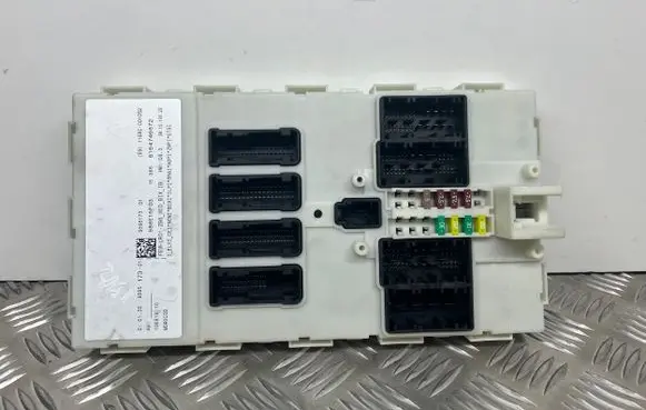 BMW 3 F30 F35 F31 Comfort/convenience module 9395173 61359395173